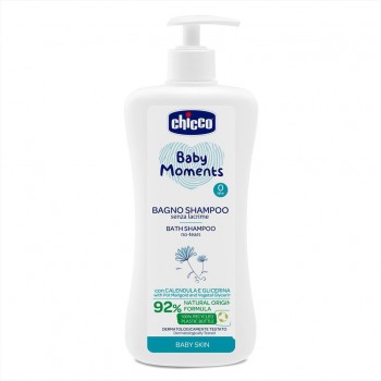 CHICCO Šampón na vlasy a telo s dávkovačom Baby Moments 92 % prírodných zložiek 750 ml