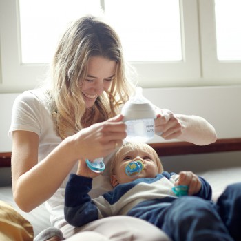 Philips AVENT Fľaša na učenie Natural Response 150 ml, 6m+