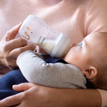 Philips AVENT Fľaša Natural Response 260 ml, 1m+ žirafa