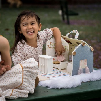 Bonikka domček pre bábiky s dreveným nábytkom Domček pre bábiky