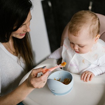 BABYONO Miska silikónová s prísavkou - blue 6m+