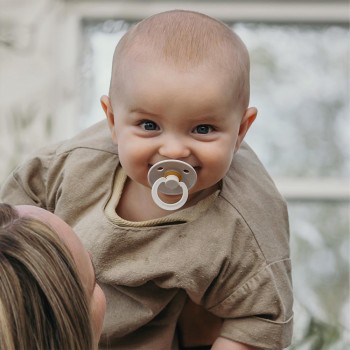 BIBS Colour cumlíky z prírodného kaučuku 2ks - veľkosť 1 Taupe / Scuba