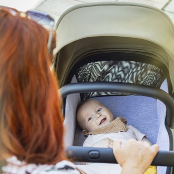 PETITE&MARS Kočík kombinovaný ICON 2v1 Dove Grey XXL RWS + CYBEX Aton B2 i-Size + základňa