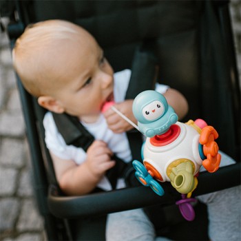 BABYONO Hračka senzorická Astronaut 18m+