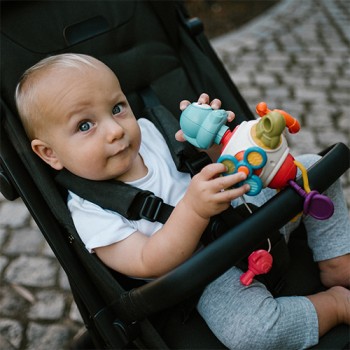 BABYONO Hračka senzorická Astronaut 18m+