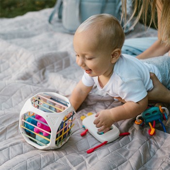 BABYONO Hračka senzorická Cube box 18m+