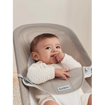 BABYBJÖRN Lehátko Balance Soft Grey Beige/White mesh, svetlá šedá konštrukcia