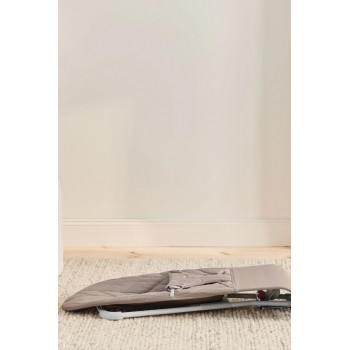 BABYBJÖRN Lehátko Bliss Woven Petal, Sand grey, svetlá šedá konštrukcia