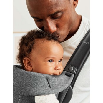 BABYBJÖRN Nosič Mini, Dark Grey 3D Jersey