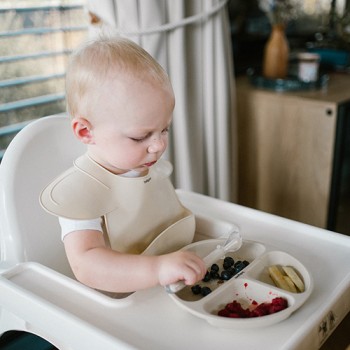 BABYONO Lyžička silikónová - beige 6m+