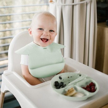 BABYONO Tanier silikónový s prísavkou - sage 6m+
