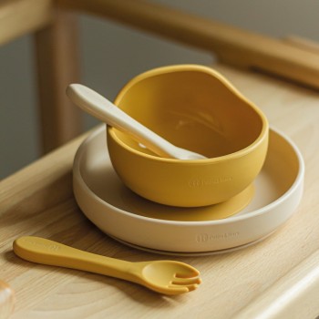 Philips AVENT Hrnček pre prvé dúšky Klasik 200 ml s držadlami dievča+darček PETITE&MARS Miska 6m+