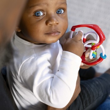 BABY EINSTEIN Hračka lopta senzorická Slide & Swirl™ 0m+