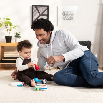 BABY EINSTEIN Hračka hudobná bubon Tiny Tempo™ 3m+