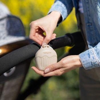 BABYONO Puzdro silikónové na cumlík béžová 0m+