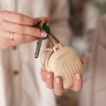 BABYONO Puzdro silikónové na cumlík béžová 0m+