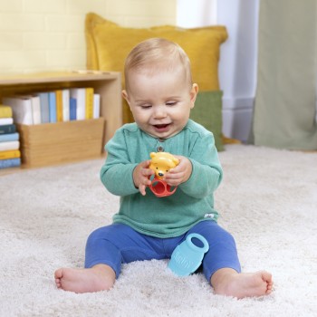 BRIGHT STARTS Hryzačka s hrkálkou Winnie the Pooh™ Hunny & Shake™ 2ks, 0m+