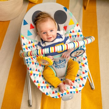 BRIGHT STARTS Lehátko vibrujúce MICKEY MOUSE Happy Triangles™ 0m+ do 9kg