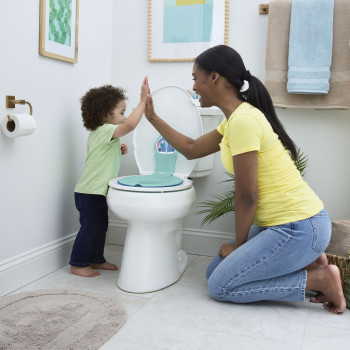 BRIGHT STARTS Redukcia na WC nalepovacia Flip & Sit™ STITCH™ 18m+, do 23kg