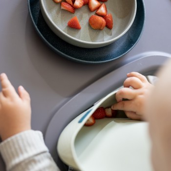 LOVI Podbradník silikónový s vreckom - Pistachio