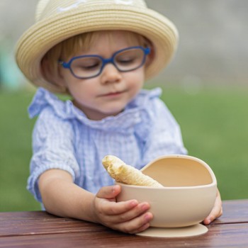 PETITE&MARS Miska silikónová s prísavkou Take&Match Velvet Latte 6m+