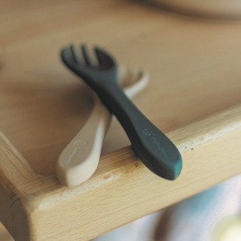 PETITE&MARS Príbor silikónový Take&Match Velvet Latte 6m+