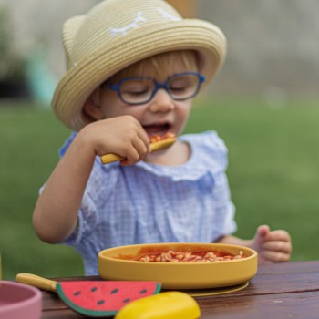 PETITE&MARS Tanier silikónový s prísavkou Take&Match Velvet Latte 6m+