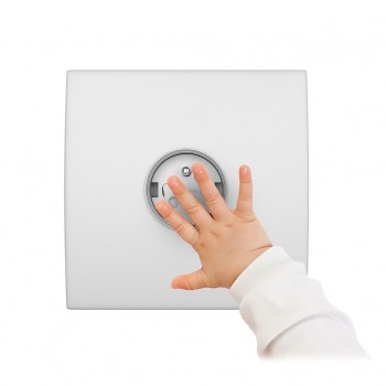 BABYONO Ochrana elektrických zásuviek otočná 6 ks