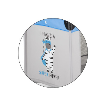 PETITE&MARS Postieľka cestovná Koot - Zebra Super Power