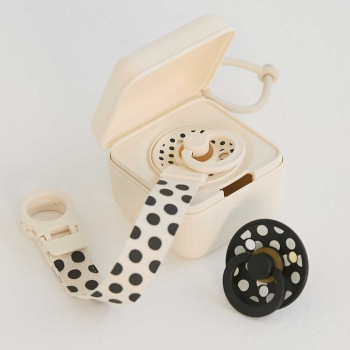 BIBS STUDIO Polka krabička na cumlíky Ivory