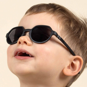 KiETLA slnečné okuliare Oozz 2-4 roky Black