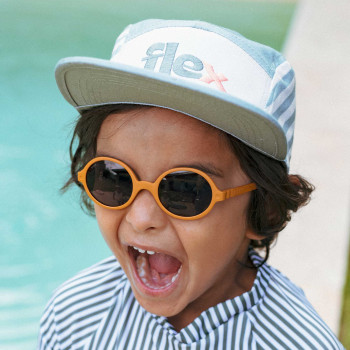 KiETLA Striped šiltovka s UV ochranou 44-48 cm Salvia Stripe