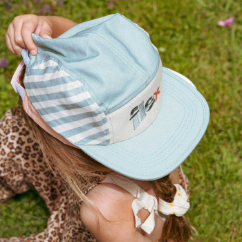 KiETLA Striped šiltovka s UV ochranou 44-48 cm Salvia Stripe