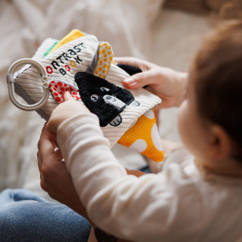 BABYONO Knižka senzorická kontrastná Mouse 0 m+