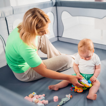 LIONELO Ohrádka pre deti Willow XL Grey Concrete 187 x 207 cm