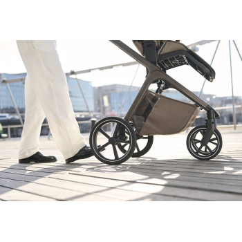 EASYWALKER Kočík kombinovaný Zoey Chestnut Brown + CBX By CYBEX Aton B2 i-Size + základňa