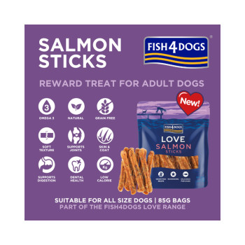 FISH4DOGS Maškrty pre psov LOVE s lososom - tyčinky 85 g