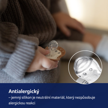 LOVI Cumlík svietiaci silikónový dynamický Teddy love 0-6m 2ks